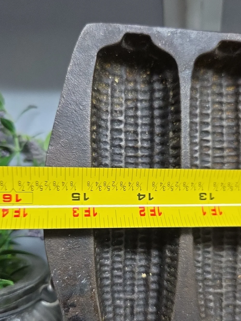 Vintage Cast Iron Cornbread Stick Pan - 9 Cavity